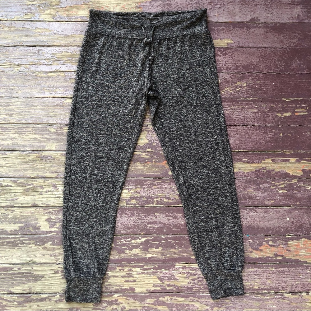Riller & Fount Charcoal Gray Joggers Cropped Pants Drawstring Lounge